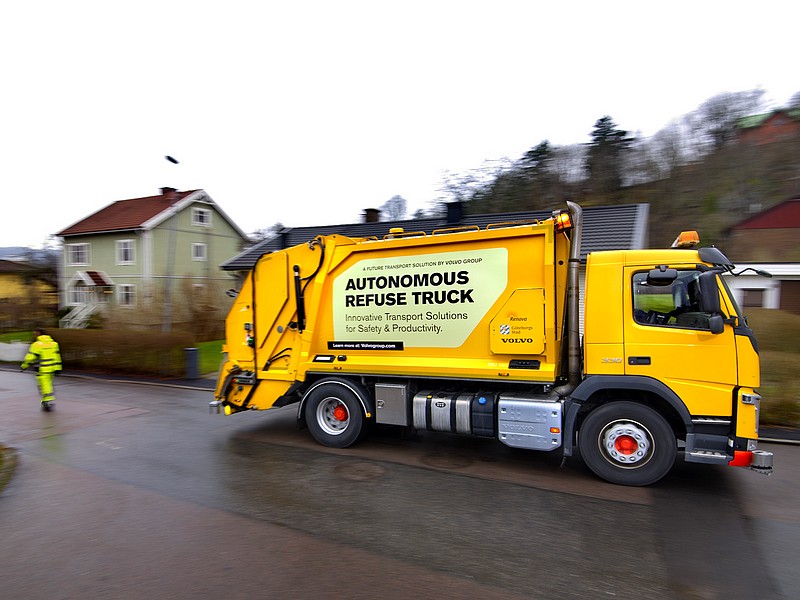 Testování autonomního vozidla pro svoz odpadu